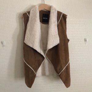 Me Jane faux fur & faux suede vest